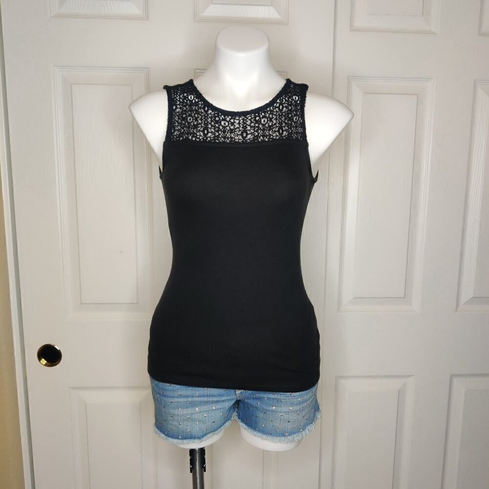 Ann Taylor fitted crochet peek-a-boo sleeveless top sz XS